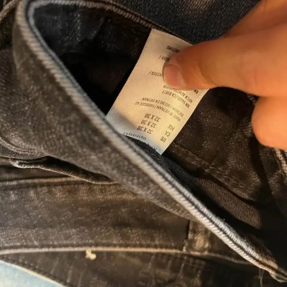 American Eagle and Aeropostale men’s skinny jeans bundle of 4 sizes